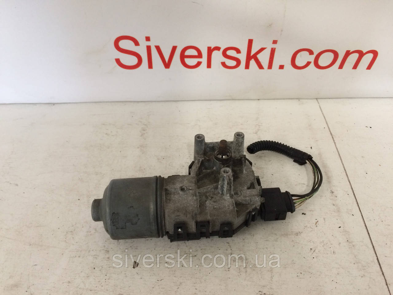 Моторчик / Двигатель стеклоочистителя, моторчик дворников передний Ford Focus MK 2/Mazda 3 BK, 4M51-17508-AA
Моторчик / Двигатель стеклоочистителя, моторчик дворников передний Ford Focus MK 2/Mazda 3 BK, 4M51-17508-AA