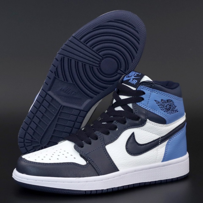 Мужские кроссовки в стиле Nike Air Jordan 1 Retro High, кожа, синий, белый, черный, Вьетнам 42, Разные цвета
Мужские кроссовки в стиле Nike Air Jordan 1 Retro High, кожа, синий, белый, черный, Вьетнам 42, Разные цвета