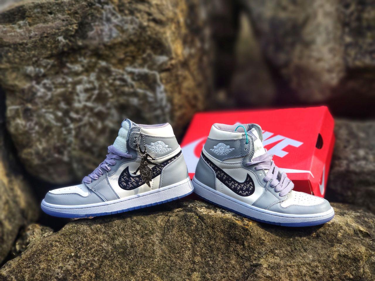 Air Jordan 1 Retro x Dior Grey (Топ качество) Осень-Весна, Жіночі Кросівки, Женская обувь 40 (25,5 см)
Air Jordan 1 Retro x Dior Grey (Топ качество) Осень-Весна, Жіночі Кросівки, Женская обувь 40 (25,5 см)