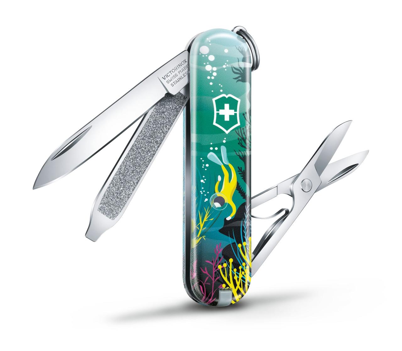 Складной карманный нож Victorinox Classic Limited Edition Deep Dive 58 мм 7 функций (0.6223.L2006)
Складной карманный нож Victorinox Classic Limited Edition Deep Dive 58 мм 7 функций (0.6223.L2006)