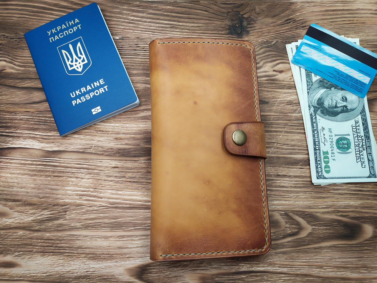 Тревел-кейс из натуральной кожи "EasyWay". Ручная работа. Цвет светло-коричневый. Мастерская "ViPu", Песочный
Тревел-кейс из натуральной кожи "EasyWay". Ручная работа. Цвет светло-коричневый. Мастерская "ViPu", Песочный