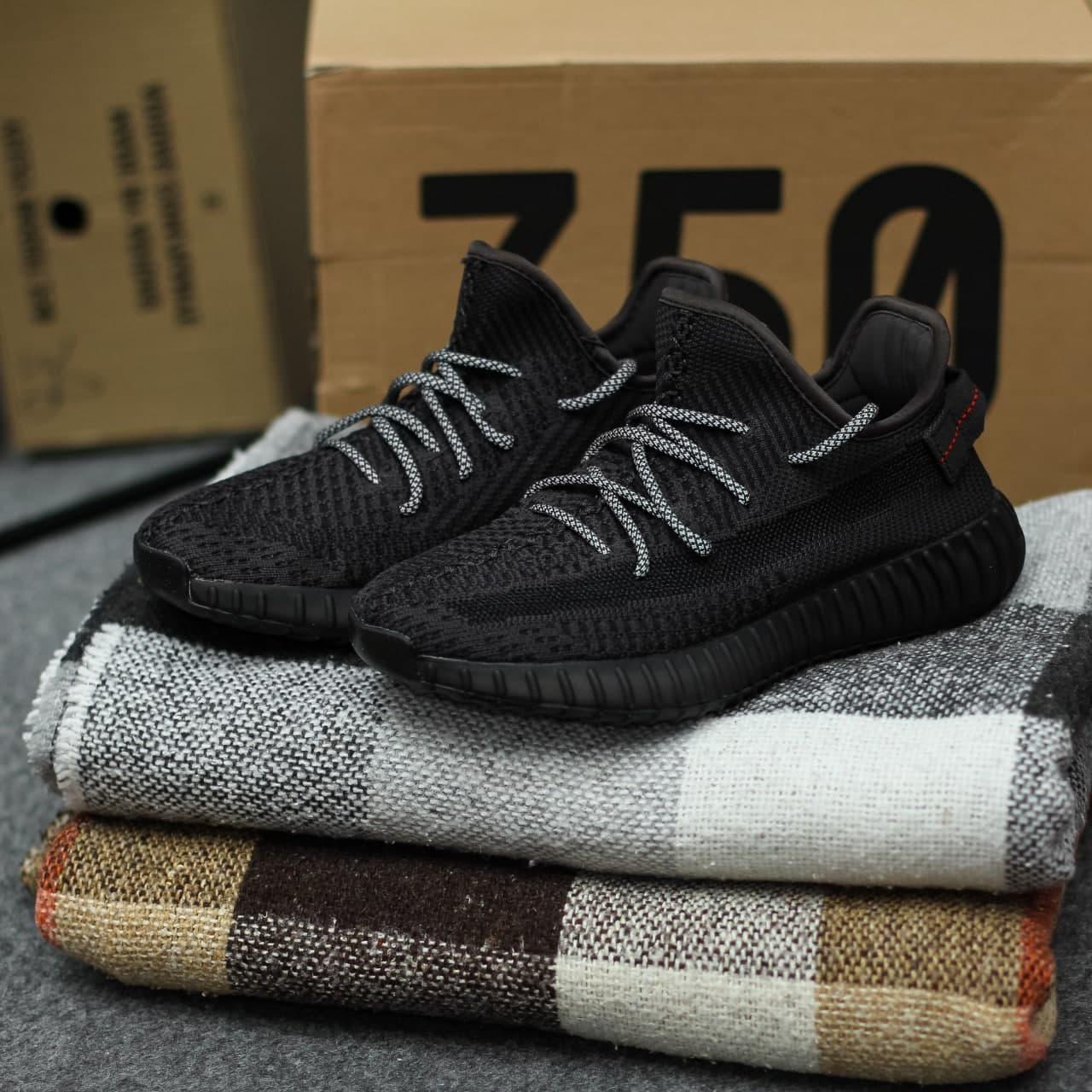 Женские кроссовки Adidas Yeezy Boost 350 v2 Black Reflective laces / Адидас Изи Буст 350 в2 Черные 37, Черный
Женские кроссовки Adidas Yeezy Boost 350 v2 Black Reflective laces / Адидас Изи Буст 350 в2 Черные 37, Черный