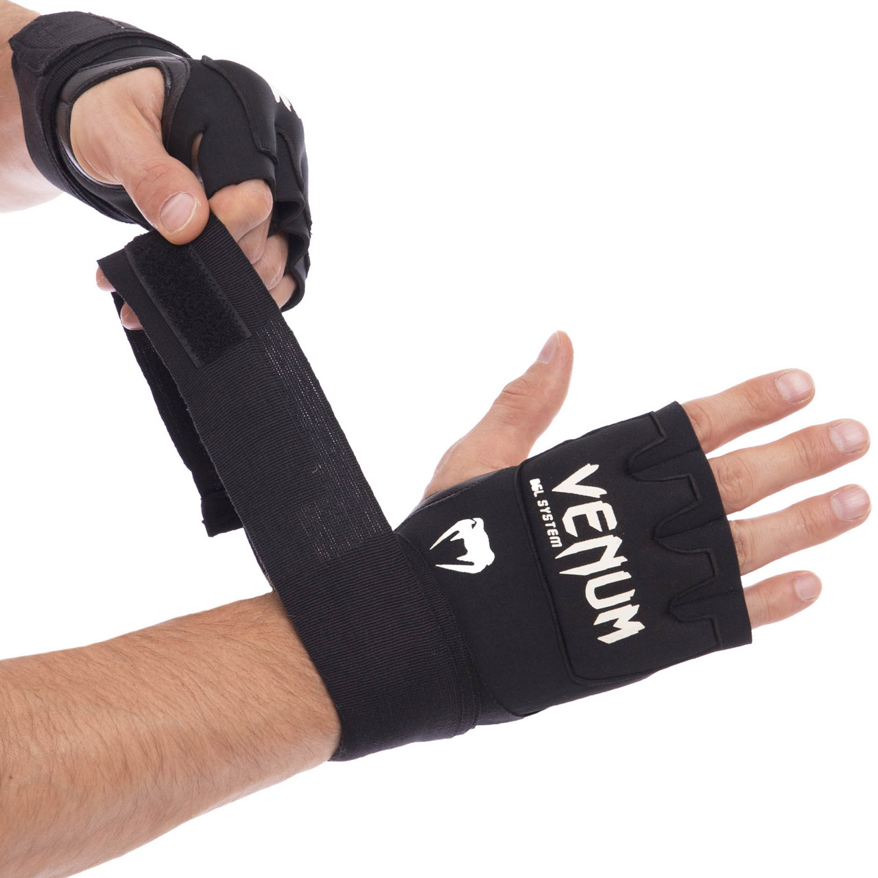 Перчатки с бинтом внутренние гелевые из неопрена VNM VN0181 KONTACT GEL GLOVE WRAPS (манжет на липучке, длина
Перчатки с бинтом внутренние гелевые из неопрена VNM VN0181 KONTACT GEL GLOVE WRAPS (манжет на липучке, длина