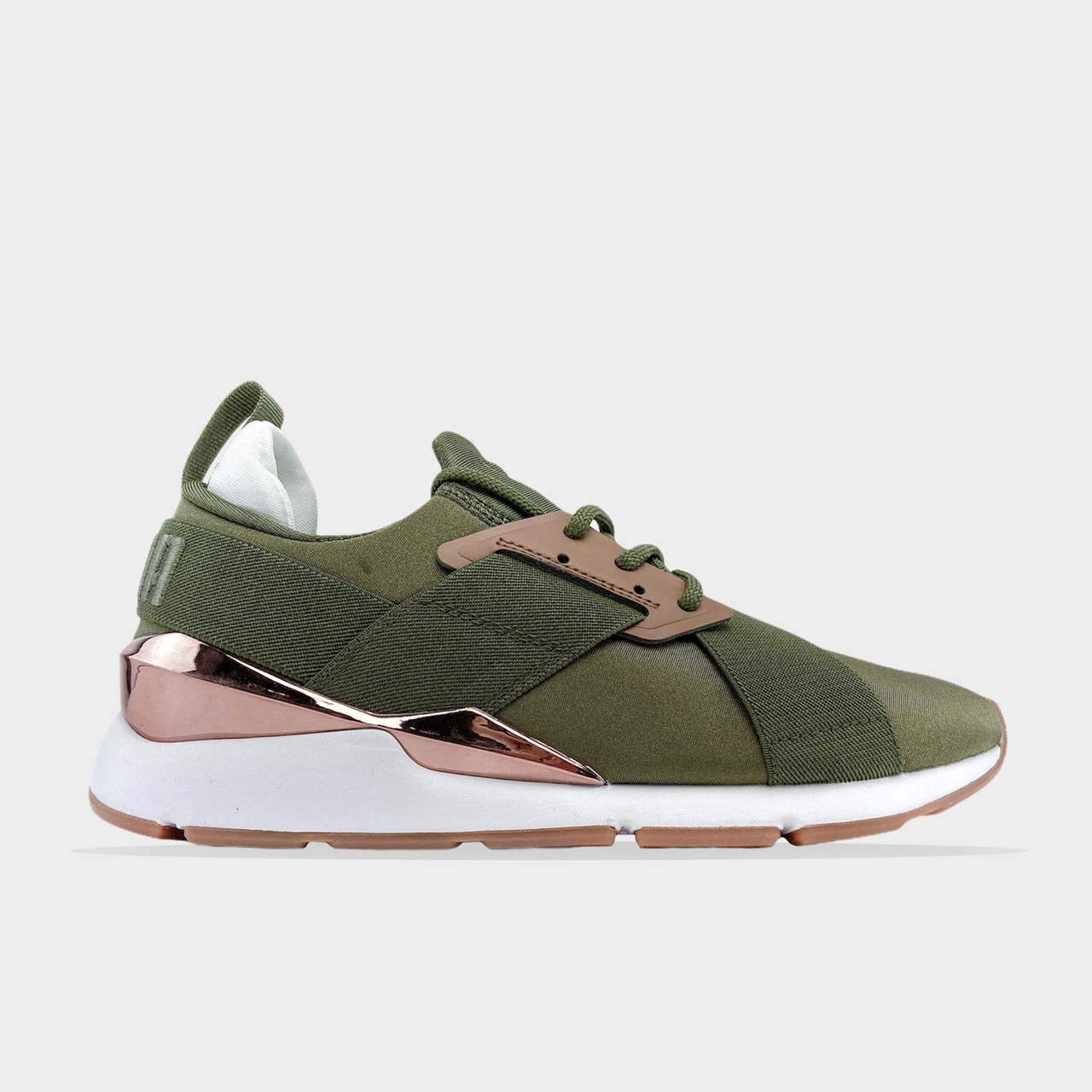 Puma женские демисезонные зелёные кроссовки на шнурках. Весенние женские кожаные кроссы, Зелёный
Puma женские демисезонные зелёные кроссовки на шнурках. Весенние женские кожаные кроссы, Зелёный