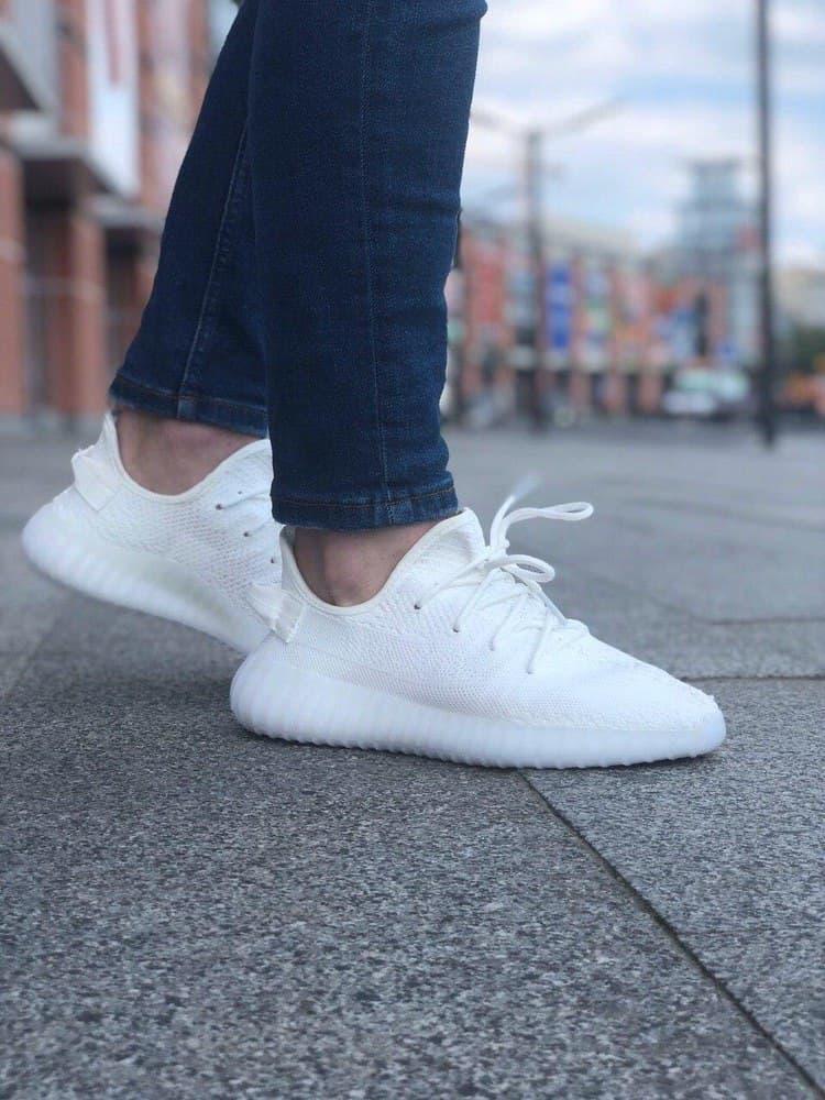 Мужские кроссовки Adidas Yeezy Boost 350 v2 White / Адидас Изи Буст 350 в2 Белые 42, Белый
Мужские кроссовки Adidas Yeezy Boost 350 v2 White / Адидас Изи Буст 350 в2 Белые 42, Белый