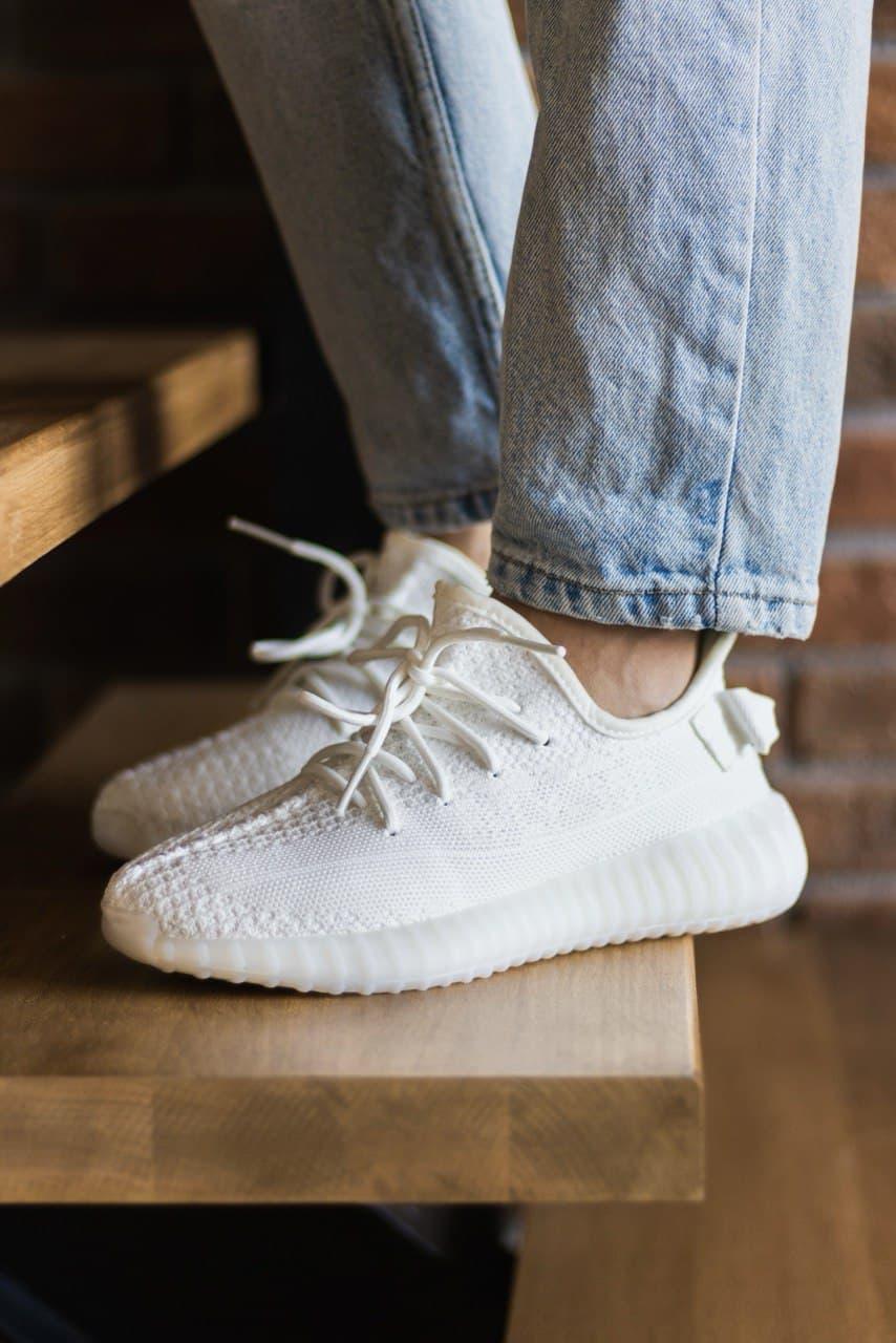 Женские кроссовки Adidas Yeezy Boost 350 v2 White / Адидас Изи Буст 350 в2 Белые 40, Белый
Женские кроссовки Adidas Yeezy Boost 350 v2 White / Адидас Изи Буст 350 в2 Белые 40, Белый