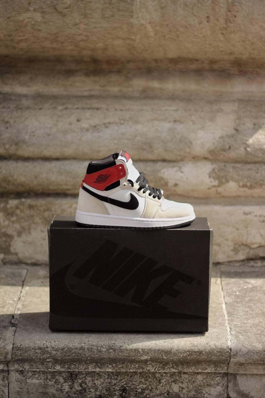 Кроссовки женские Air Jordan 1 High Retro “Light Smoke Grey”, серо красные 37, Серый
Кроссовки женские Air Jordan 1 High Retro “Light Smoke Grey”, серо красные 37, Серый