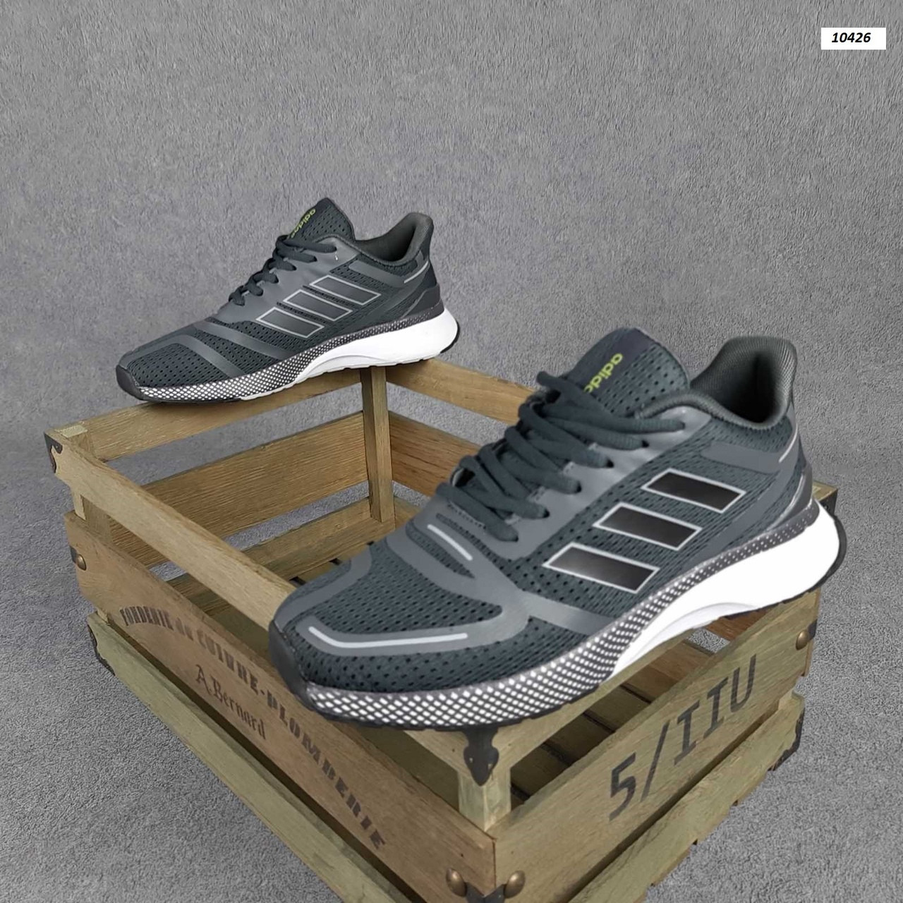 Adidas Nova Run мужские демисезонные серые кроссовки на шнурках. Весенние мужские на сетке кроссы, Серый
Adidas Nova Run мужские демисезонные серые кроссовки на шнурках. Весенние мужские на сетке кроссы, Серый