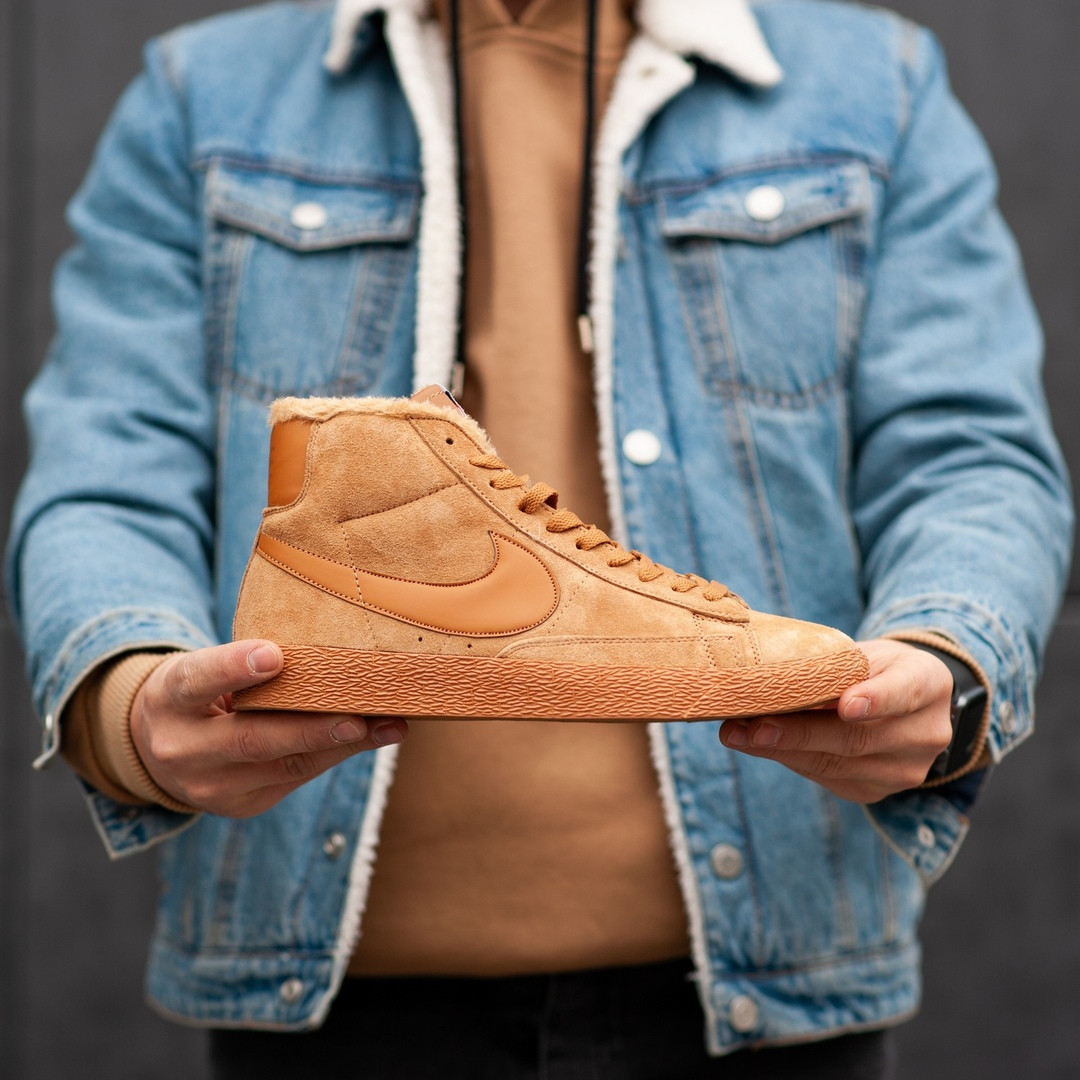 Мужские зимние кроссовки Nike Blazer Yellow (на меху), рыжие. Размеры (40,41,42,43,44), Рыжий
Мужские зимние кроссовки Nike Blazer Yellow (на меху), рыжие. Размеры (40,41,42,43,44), Рыжий