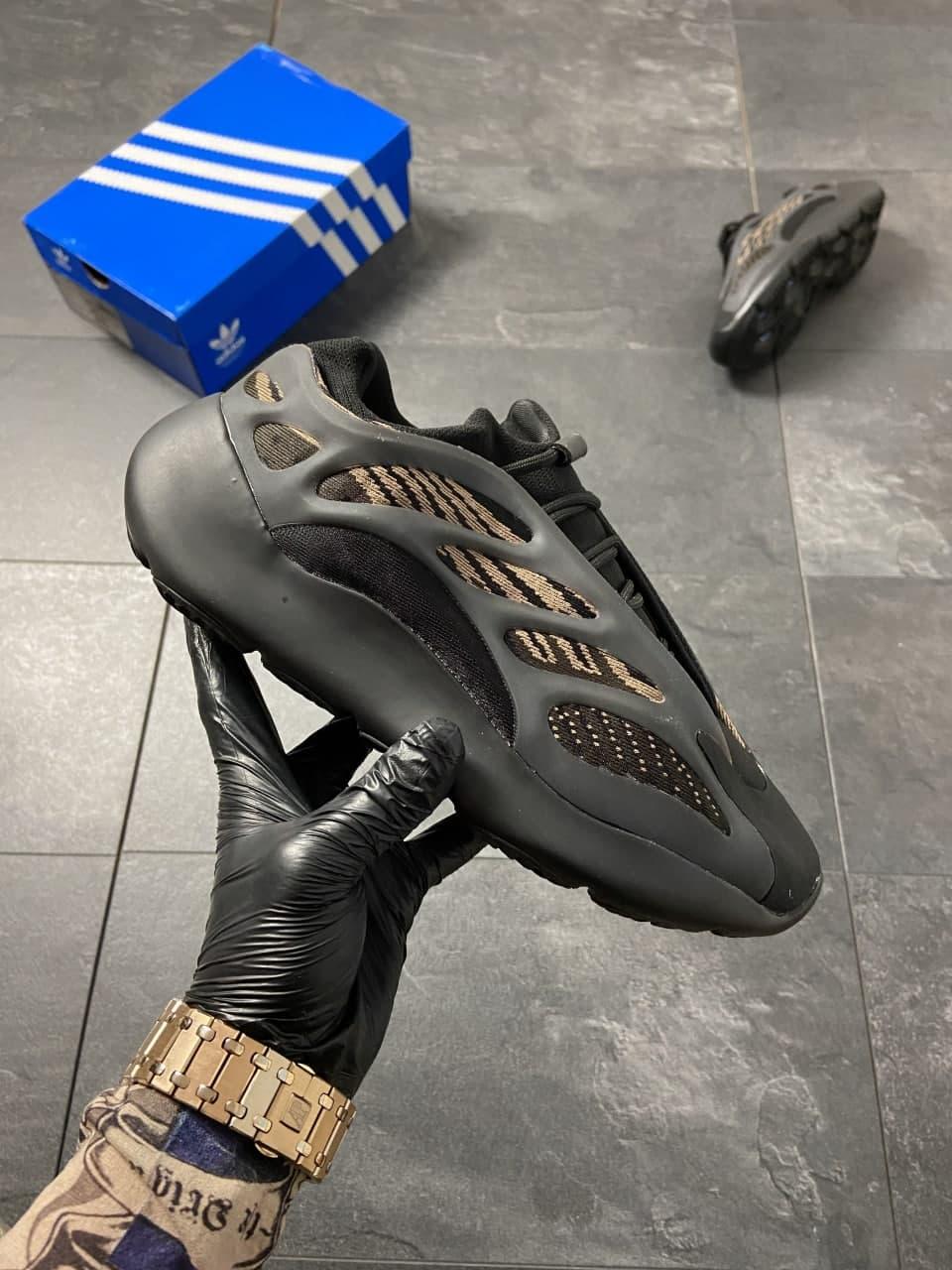 Мужские Кроссовки Adidas Yeezy Boost 700 V3 Black / Адидас Изи Буст 700 В3 Черные 42, Черный
Мужские Кроссовки Adidas Yeezy Boost 700 V3 Black / Адидас Изи Буст 700 В3 Черные 42, Черный