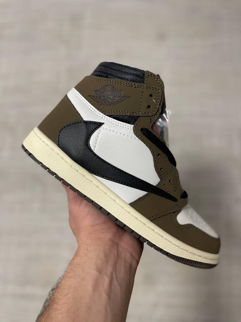 Мужские кроссовки Nike Air Jordan 1 Retro High x Travis Scott / Найк Аир Джордан 1 Ретро Высокие Трэвис Скотт, Коричневый
Мужские кроссовки Nike Air Jordan 1 Retro High x Travis Scott / Найк Аир Джордан 1 Ретро Высокие Трэвис Скотт, Коричневый