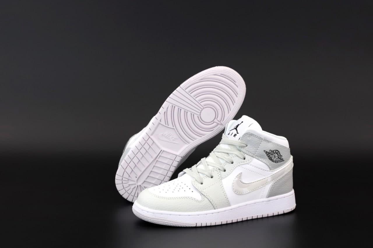 Женские Кроссовки Nike Air Jordan 1 Retro White Grey / Найк Аир Джордан 1 Ретро Белый Серый 39, Разные цвета
Женские Кроссовки Nike Air Jordan 1 Retro White Grey / Найк Аир Джордан 1 Ретро Белый Серый 39, Разные цвета