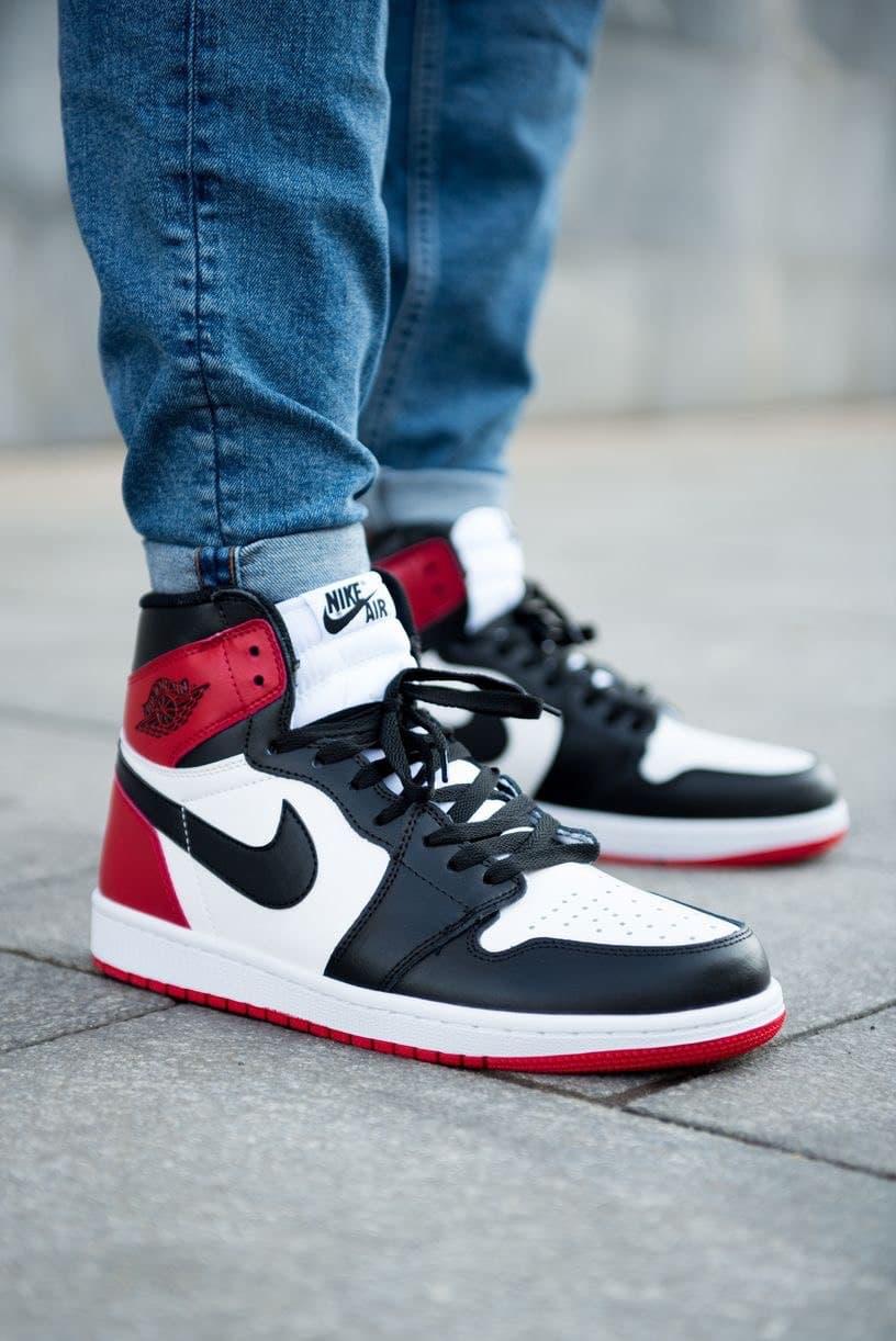 Мужские кроссовки Nike Air Jordan Retro 1 Black Red White / Найк Аир Джордан Ретро 1 Черные Красные Белые 44, Красный
Мужские кроссовки Nike Air Jordan Retro 1 Black Red White / Найк Аир Джордан Ретро 1 Черные Красные Белые 44, Красный