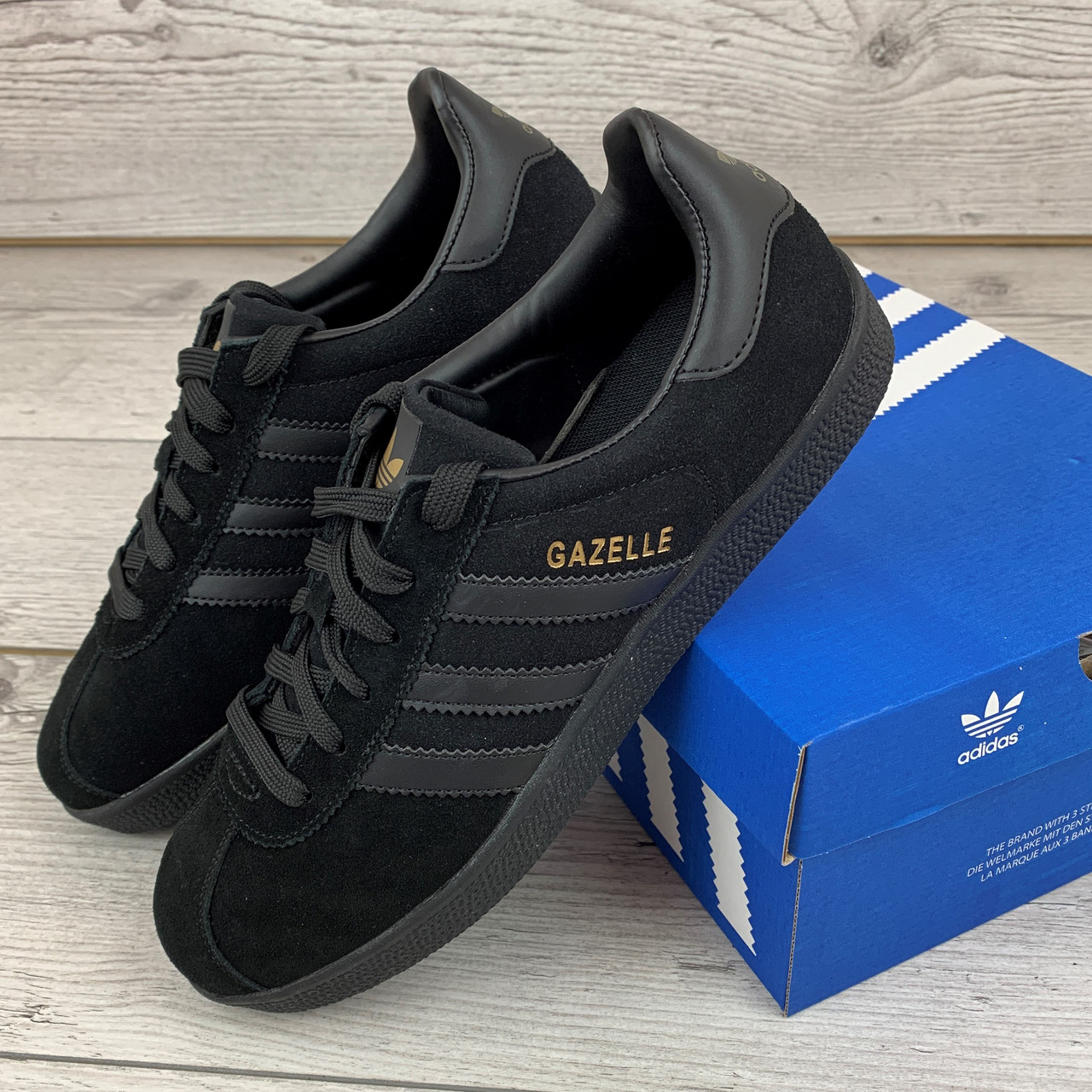 Кроссовки мужские Adidas Gazelle Адидас Газель черные с полосками демисезонные, Черно-белый
Кроссовки мужские Adidas Gazelle Адидас Газель черные с полосками демисезонные, Черно-белый