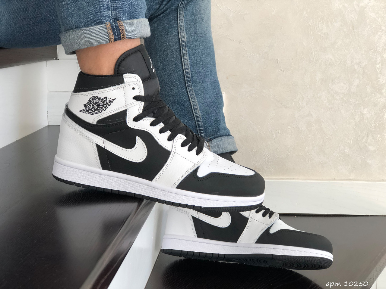 Кроссовки мужские Nike Air Jordan черно-белые, Найк Аир Джордан, натуральная кожа, прошиты. Код SD-10250 45.5, Белый
Кроссовки мужские Nike Air Jordan черно-белые, Найк Аир Джордан, натуральная кожа, прошиты. Код SD-10250 45.5, Белый