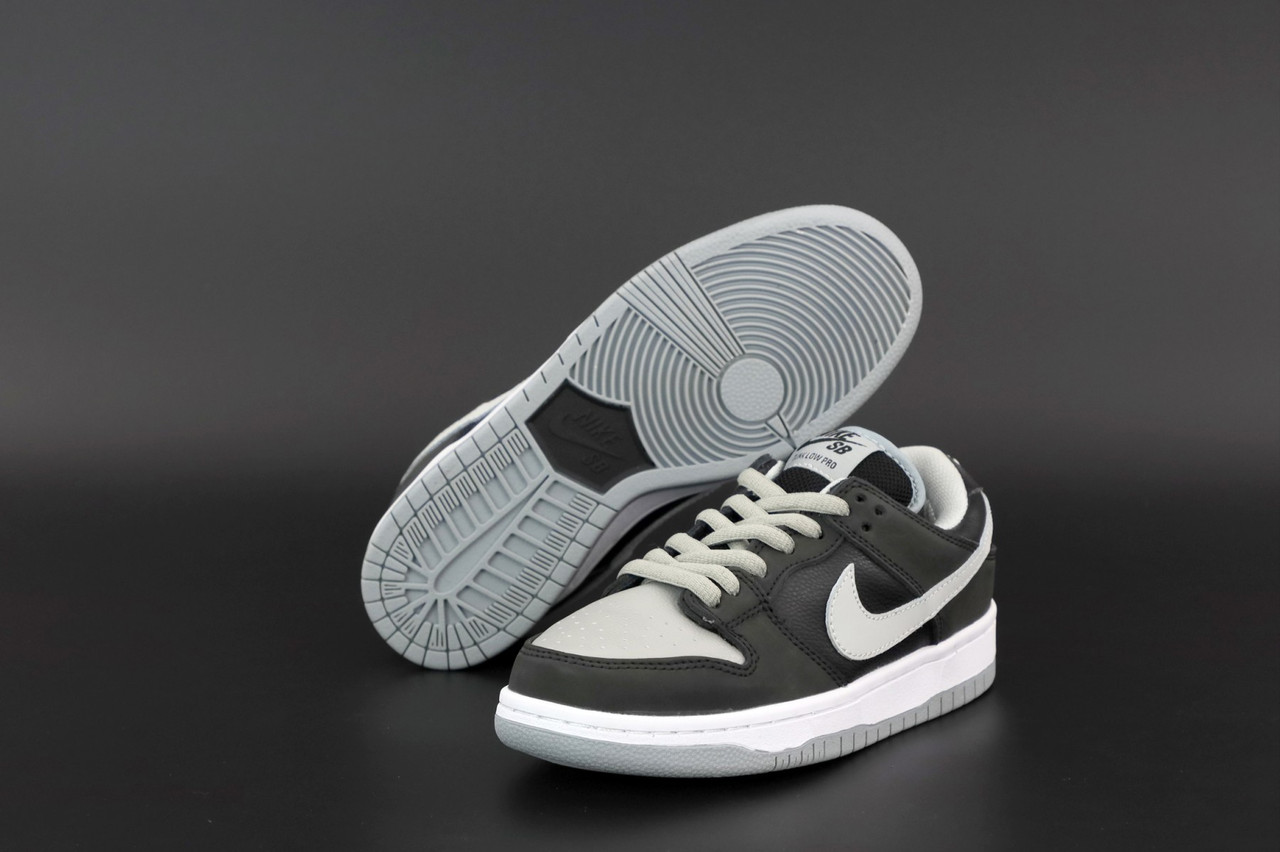 Кроссовки женские Nike SB Dunk Low черные с черым, Найк СБ Данк, натуральная кожа. Код KD-12538 39, Черный
Кроссовки женские Nike SB Dunk Low черные с черым, Найк СБ Данк, натуральная кожа. Код KD-12538 39, Черный