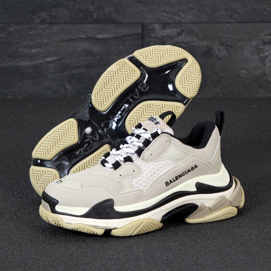 Женские кроссовки в стиле Balenciaga Triple S, черный, серый, Италия 40, Разные цвета
Женские кроссовки в стиле Balenciaga Triple S, черный, серый, Италия 40, Разные цвета