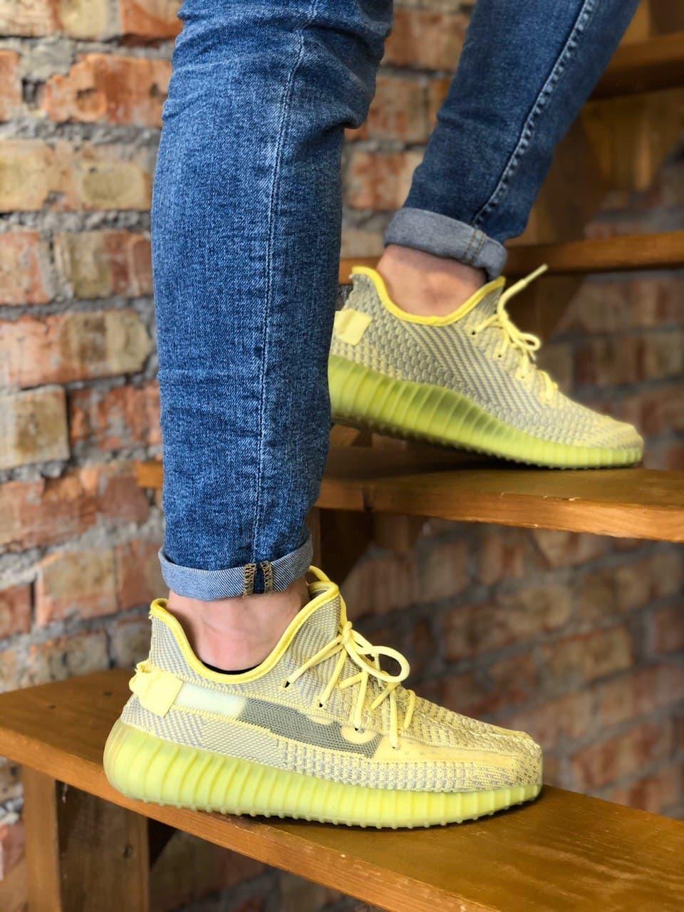 Мужские кроссовки Adidas Yeezy Boost 350 v2 Light Yellow Lemon / Адидас Изи Буст 350 в2 Желтый Лимон 42
Мужские кроссовки Adidas Yeezy Boost 350 v2 Light Yellow Lemon / Адидас Изи Буст 350 в2 Желтый Лимон 42