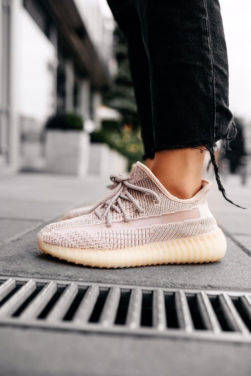 Женские кроссовки Adidas Yeezy Boost 350 v2 Synth Reflective / Адидас Изи Буст 350 в2 Рефлективные 40, Розовый
Женские кроссовки Adidas Yeezy Boost 350 v2 Synth Reflective / Адидас Изи Буст 350 в2 Рефлективные 40, Розовый