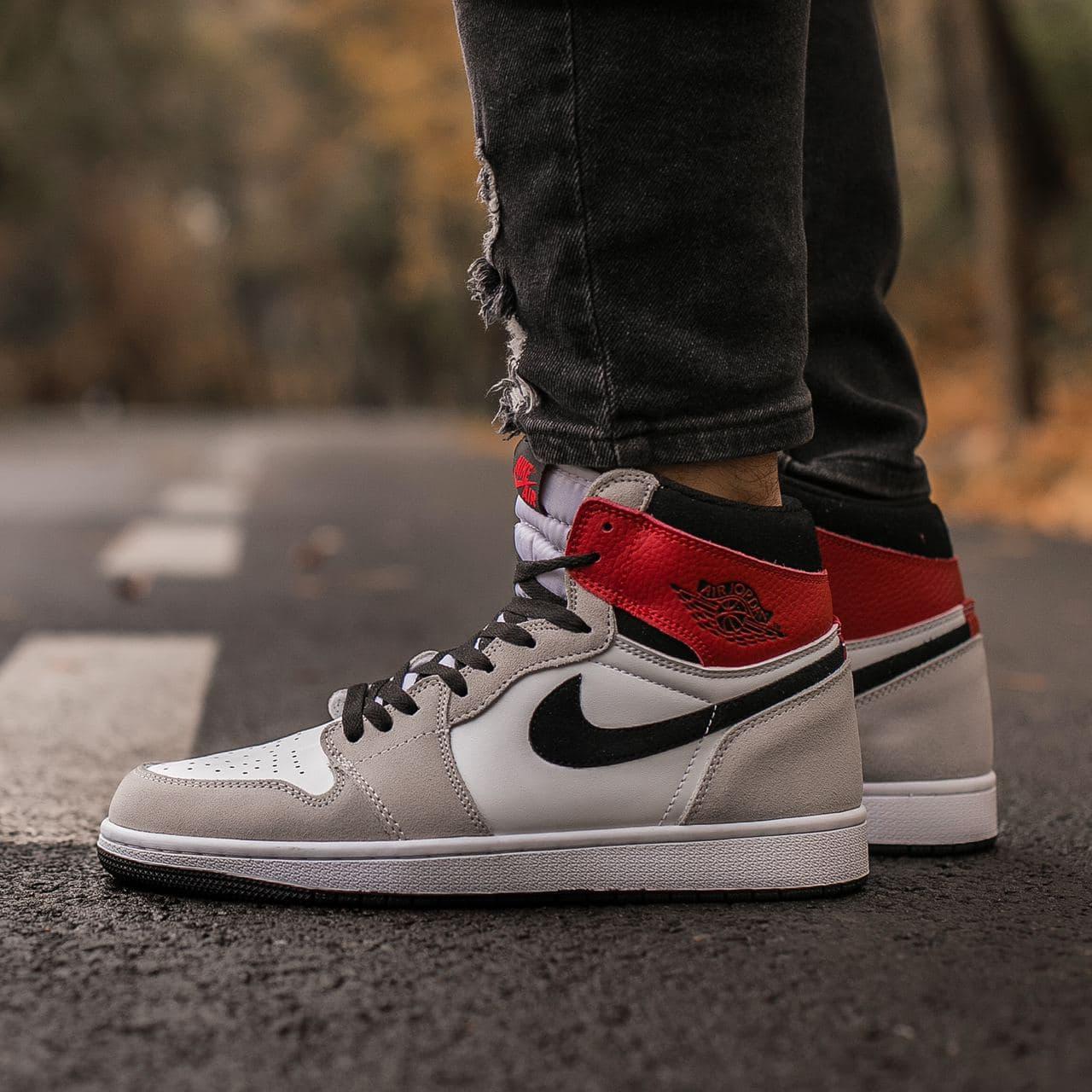 Женские кроссовки Nike Air Jordan 1 Retro High Grey Red / Найк Аир Джордан 1 Ретро Высокие Серые Красные 38, Серый
Женские кроссовки Nike Air Jordan 1 Retro High Grey Red / Найк Аир Джордан 1 Ретро Высокие Серые Красные 38, Серый