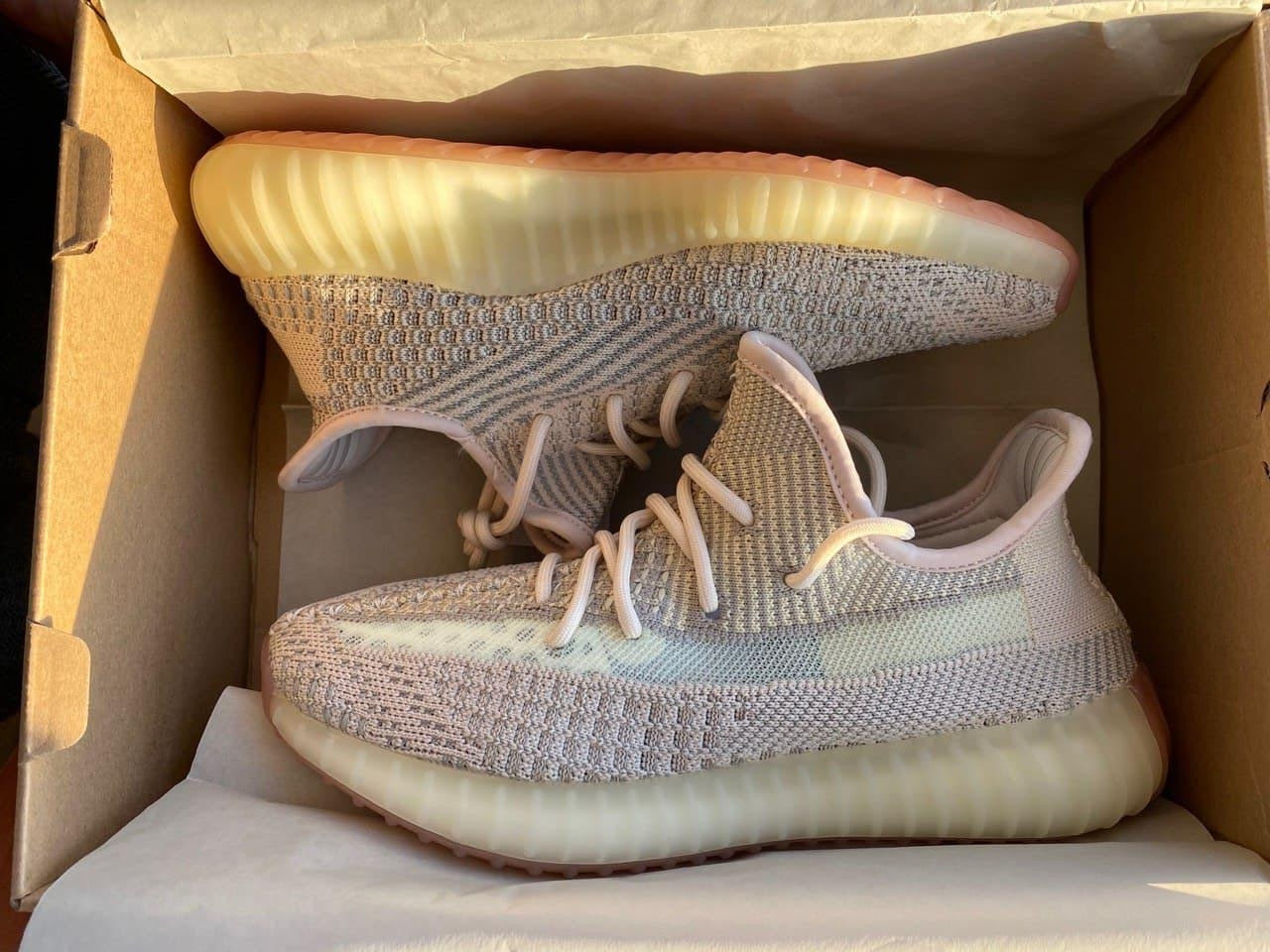 Женские кроссовки Adidas Yeezy Boost 350 v2 Ludmark Reflective / Адидас Изи Буст 350 в2 Бежевые 39, Бежевый
Женские кроссовки Adidas Yeezy Boost 350 v2 Ludmark Reflective / Адидас Изи Буст 350 в2 Бежевые 39, Бежевый