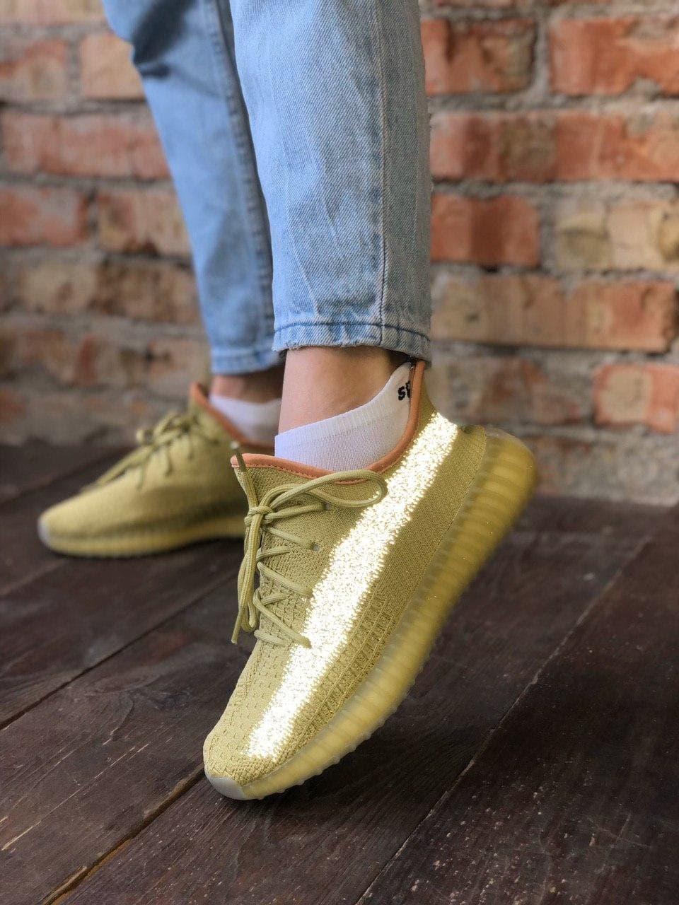 Женские кроссовки Adidas Yeezy Boost 350 v2 Marsh Reflective / Адидас Изи Буст 350 в2 Желтые 38, Желтый
Женские кроссовки Adidas Yeezy Boost 350 v2 Marsh Reflective / Адидас Изи Буст 350 в2 Желтые 38, Желтый