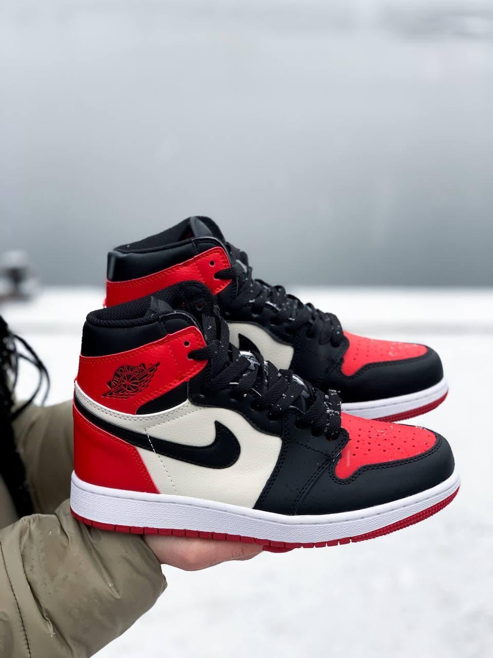 Женские кроссовки Nike Air Jordan Retro 1 Black Red White / Найк Аир Джордан Ретро 1 Черные Красные Белые 38, Черный
Женские кроссовки Nike Air Jordan Retro 1 Black Red White / Найк Аир Джордан Ретро 1 Черные Красные Белые 38, Черный