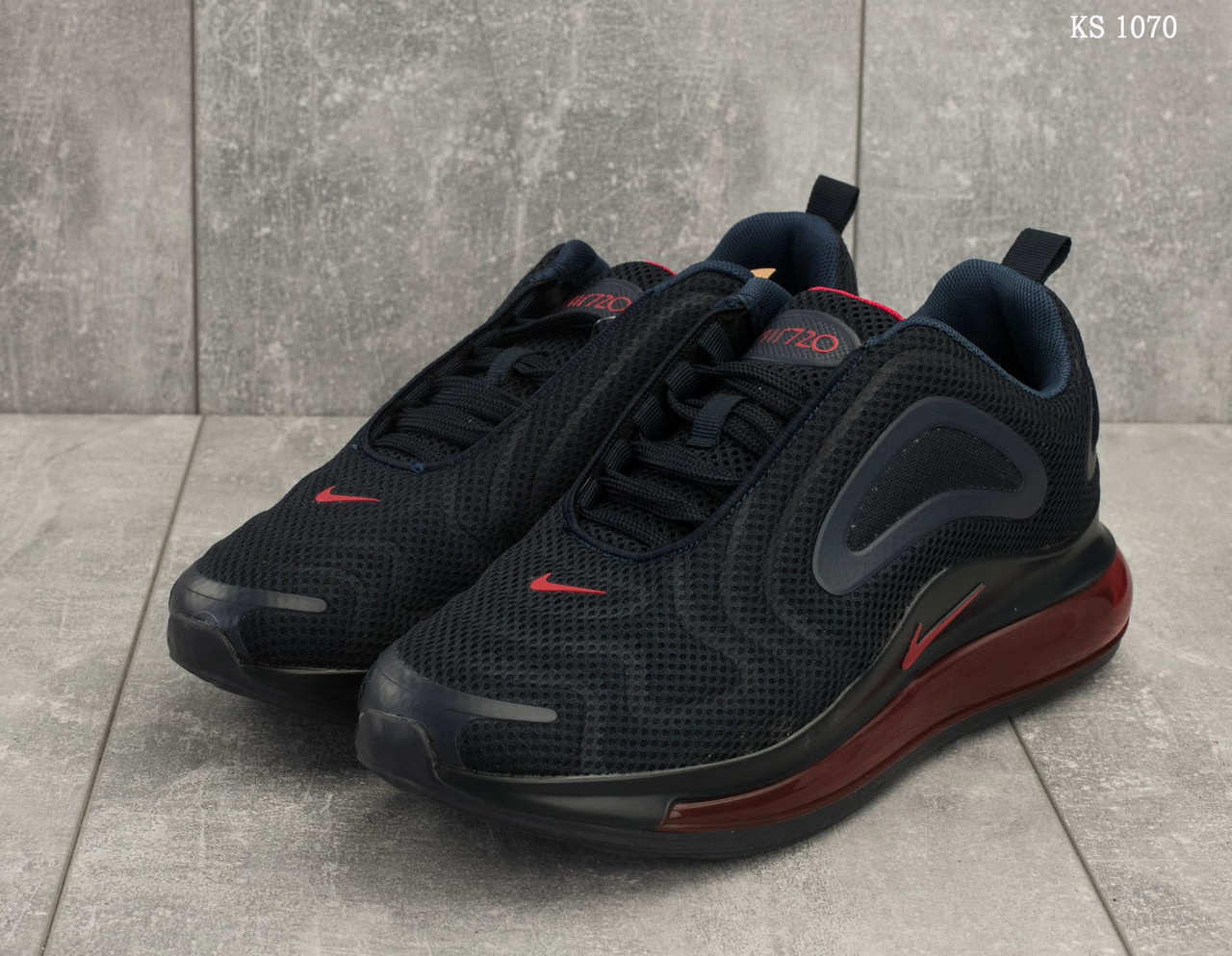 Мужские кроссовки в стиле Nike Найк Air Max 720, черные с красным 45 (29 см), Черный
Мужские кроссовки в стиле Nike Найк Air Max 720, черные с красным 45 (29 см), Черный