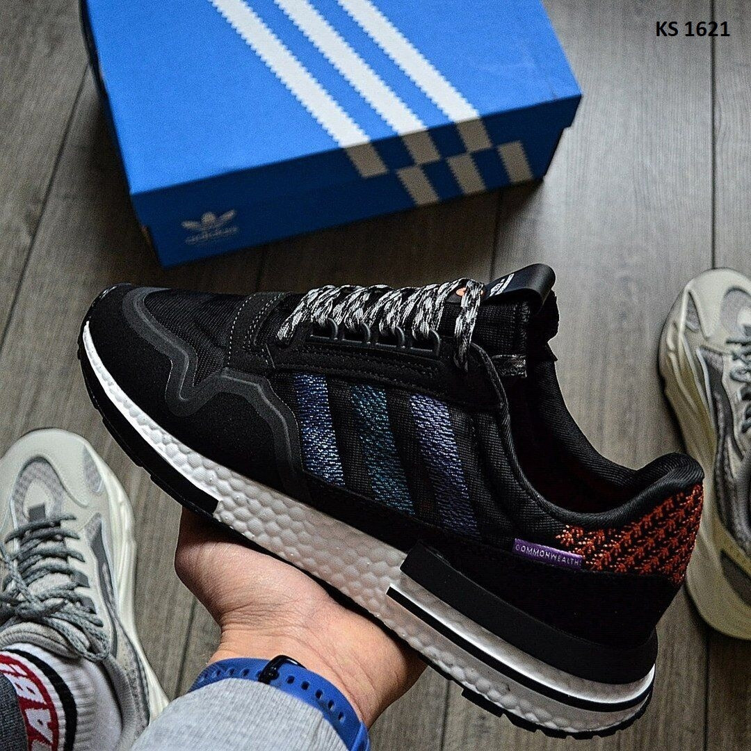 Мужские кроссовки в стиле Adidas Адидас ZX 500 RM Commonwealth, черные 43 (27,5 см), Черный
Мужские кроссовки в стиле Adidas Адидас ZX 500 RM Commonwealth, черные 43 (27,5 см), Черный