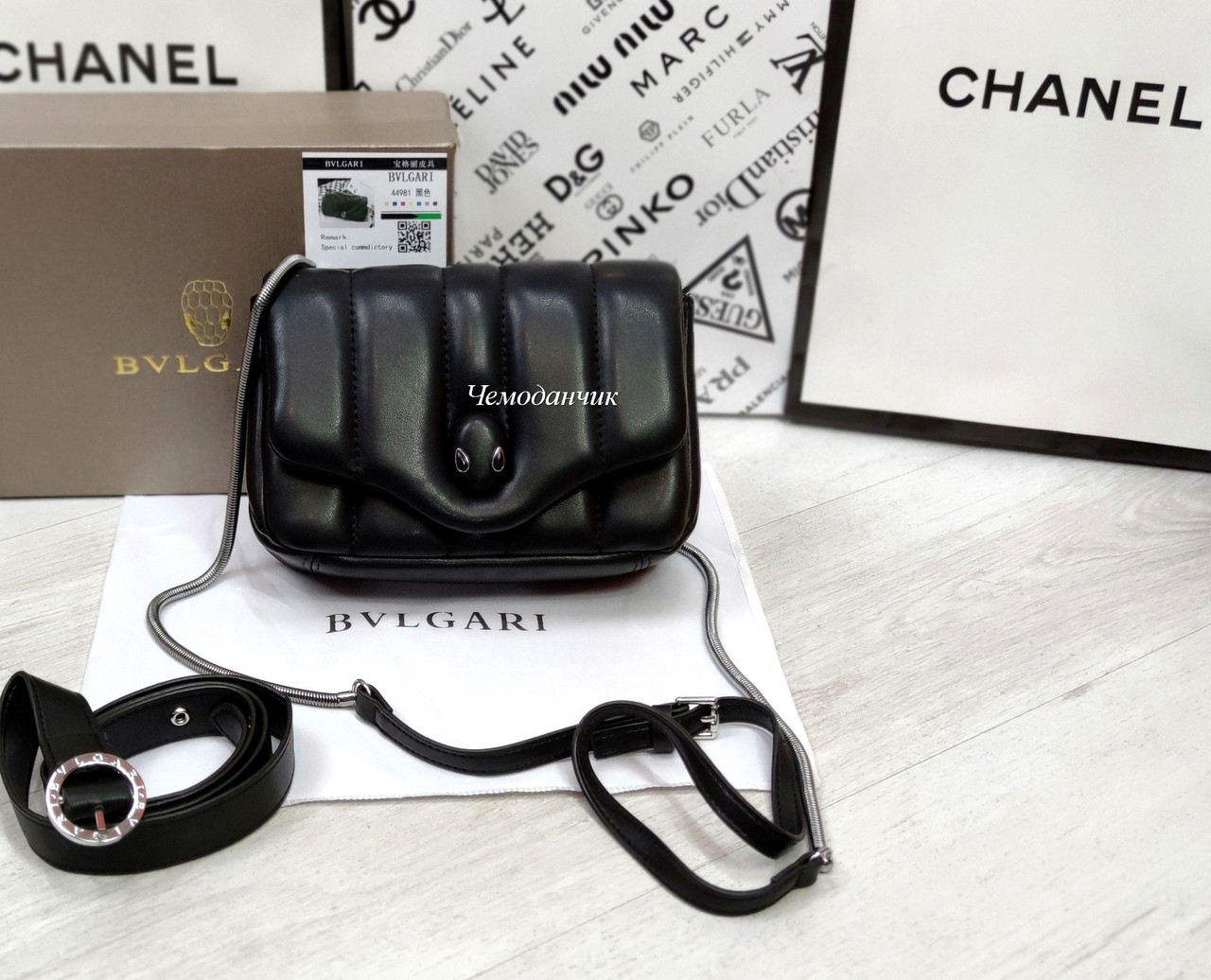 Женская кожаная сумка Bulgari Болгари черная, женские модные сумки, брендовые сумки, сумки на плечо, 917, Черный
Женская кожаная сумка Bulgari Болгари черная, женские модные сумки, брендовые сумки, сумки на плечо, 917, Черный