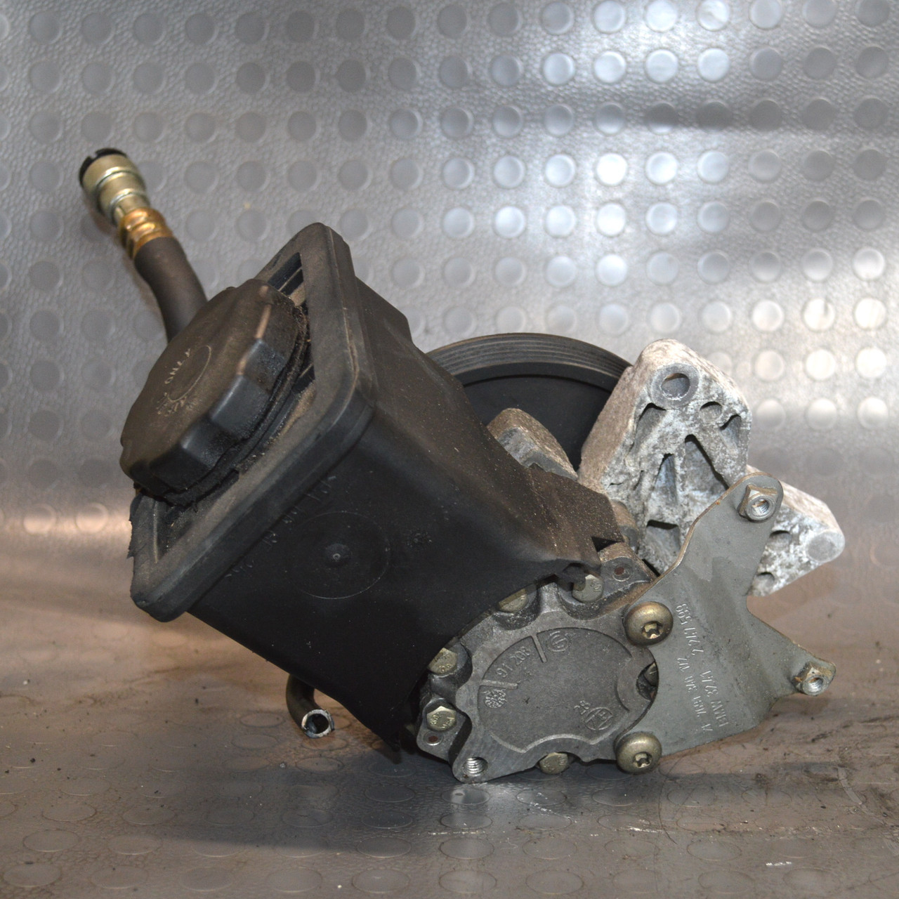 Насос ГУР BMW 5-Series E39 1995-2004 3.0 D гидроусилитель руля БМВ Е39 7691974518 1095749
Насос ГУР BMW 5-Series E39 1995-2004 3.0 D гидроусилитель руля БМВ Е39 7691974518 1095749