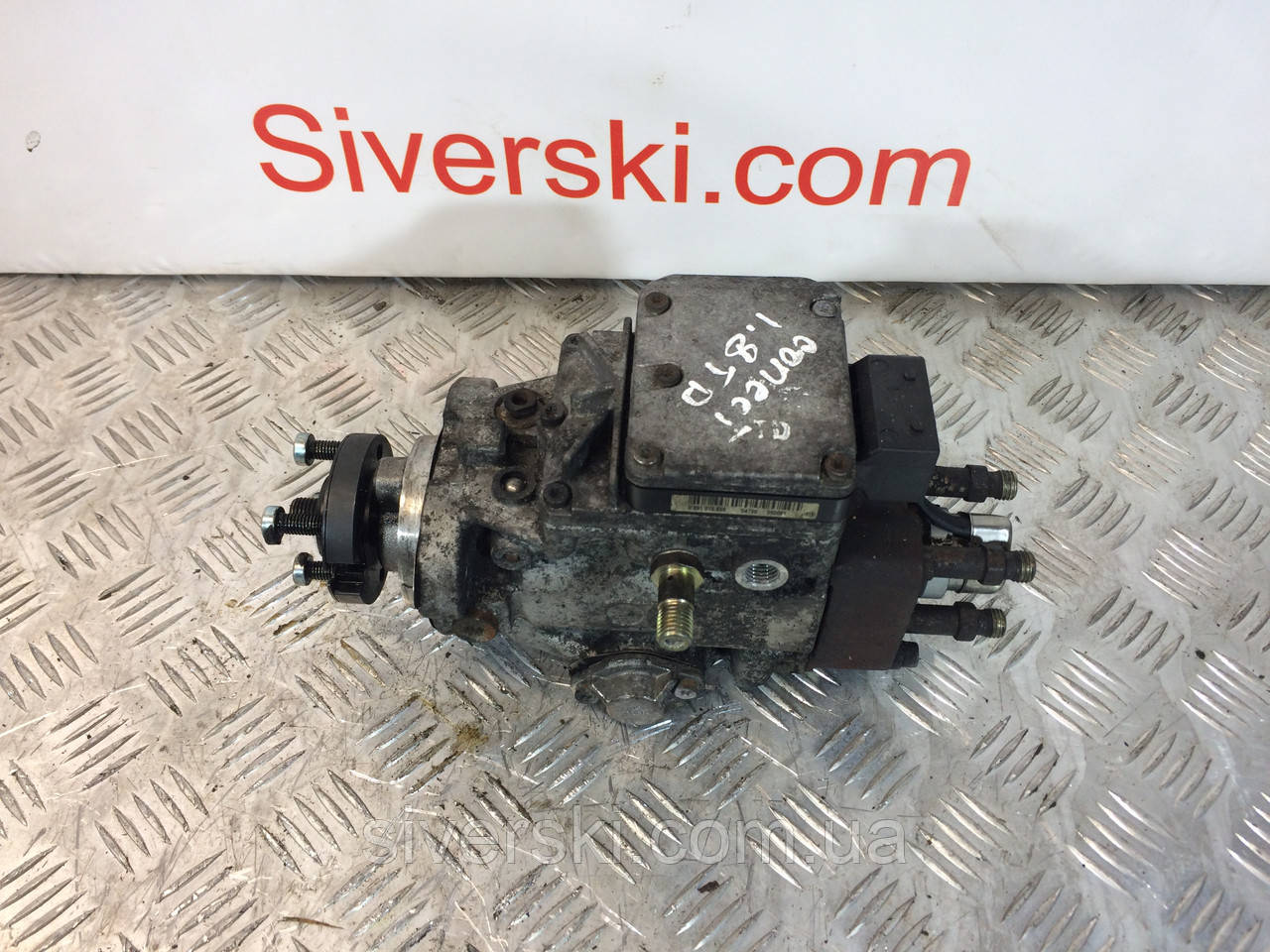 Топливный насос высокого давления ТНВД шест Ford Transit Connect 1.8 TDCI 0281010888
Топливный насос высокого давления ТНВД шест Ford Transit Connect 1.8 TDCI 0281010888