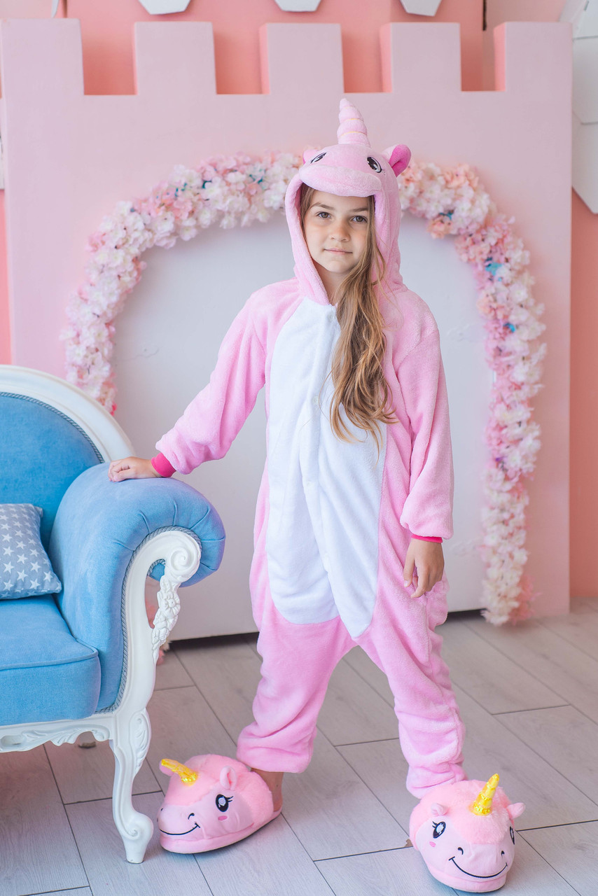 Пижама Кигуруми детская BearWear Единорог New XL 135 - 145 см Розовый (K0W1-0060-XL)
Пижама Кигуруми детская BearWear Единорог New XL 135 - 145 см Розовый (K0W1-0060-XL)