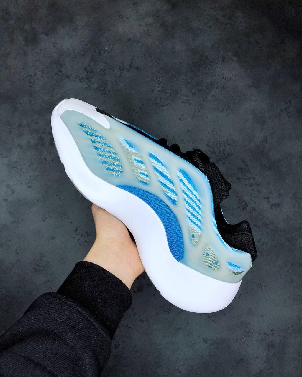Женские кроссовки Adidas Yeezy Boost 700 v3 Arzareth Blue / Адидас Изи Буст 700 в3 Голубые 41, Голубой
Женские кроссовки Adidas Yeezy Boost 700 v3 Arzareth Blue / Адидас Изи Буст 700 в3 Голубые 41, Голубой