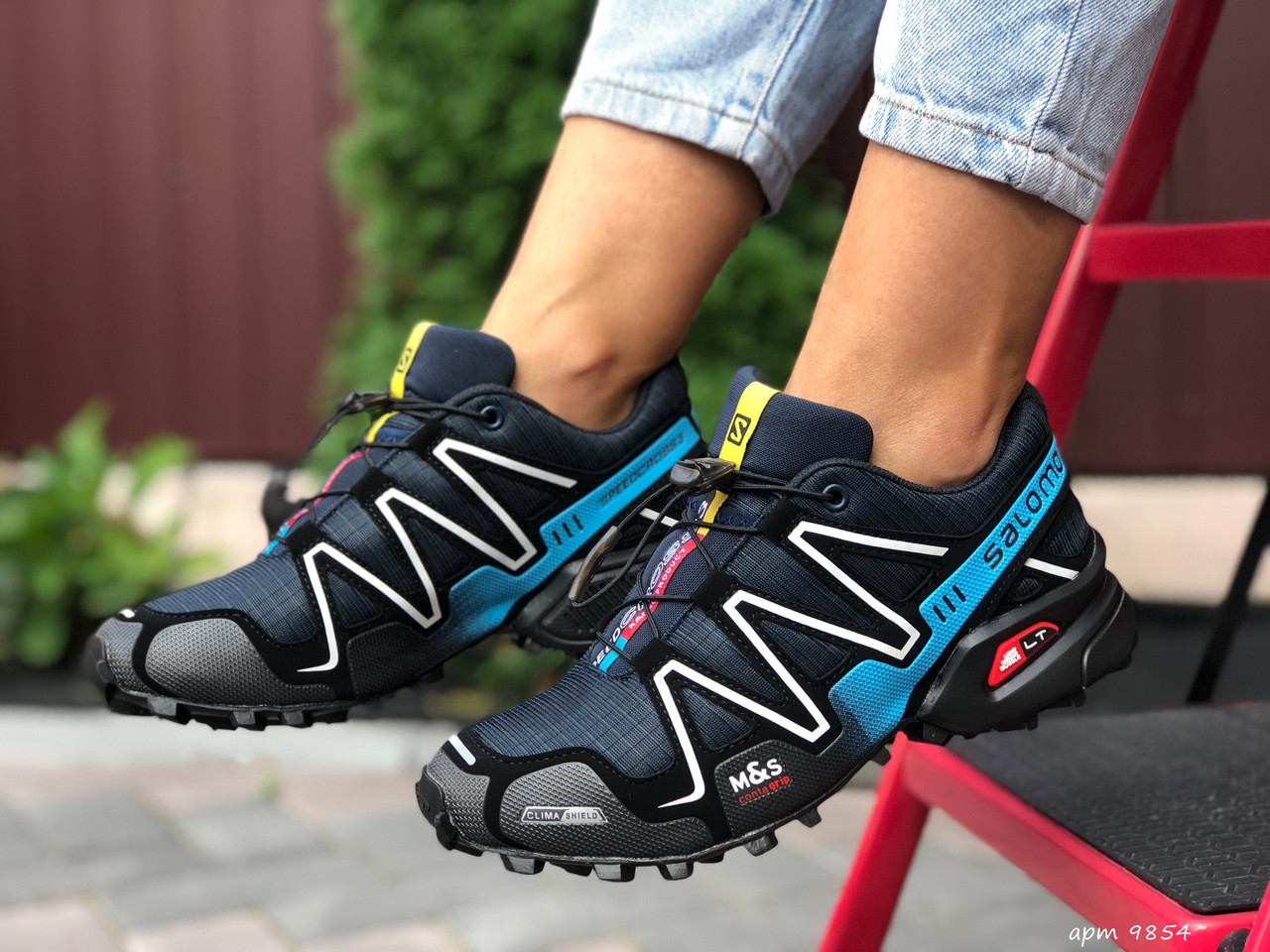 Женские кроссовки в стиле Salomon Саломон Speedcross 3, кожа, черные с синим 38 (24,2 см), Черный
Женские кроссовки в стиле Salomon Саломон Speedcross 3, кожа, черные с синим 38 (24,2 см), Черный