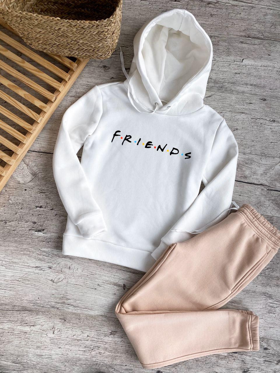 Утепленный женский костюм белое худи с принтом "Friends" и бежевые штаны, Белый с бежевым
Утепленный женский костюм белое худи с принтом "Friends" и бежевые штаны, Белый с бежевым