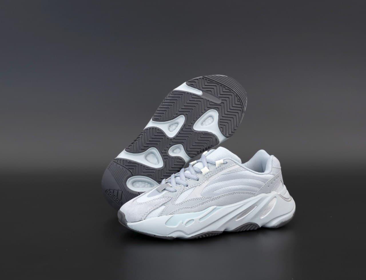 Женские кроссовки Adidas Yeezy Boost 700 V2 Blue / Адидас Изи Буст 700 В2 Голубые 38, Голубой
Женские кроссовки Adidas Yeezy Boost 700 V2 Blue / Адидас Изи Буст 700 В2 Голубые 38, Голубой