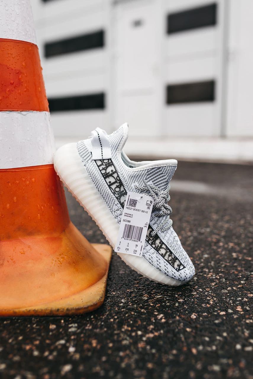 Женские кроссовки Adidas Yeezy Boost 350 Grey Dior / Адидас Изи Буст 350 Диор Серые 38, Светло-серый
Женские кроссовки Adidas Yeezy Boost 350 Grey Dior / Адидас Изи Буст 350 Диор Серые 38, Светло-серый