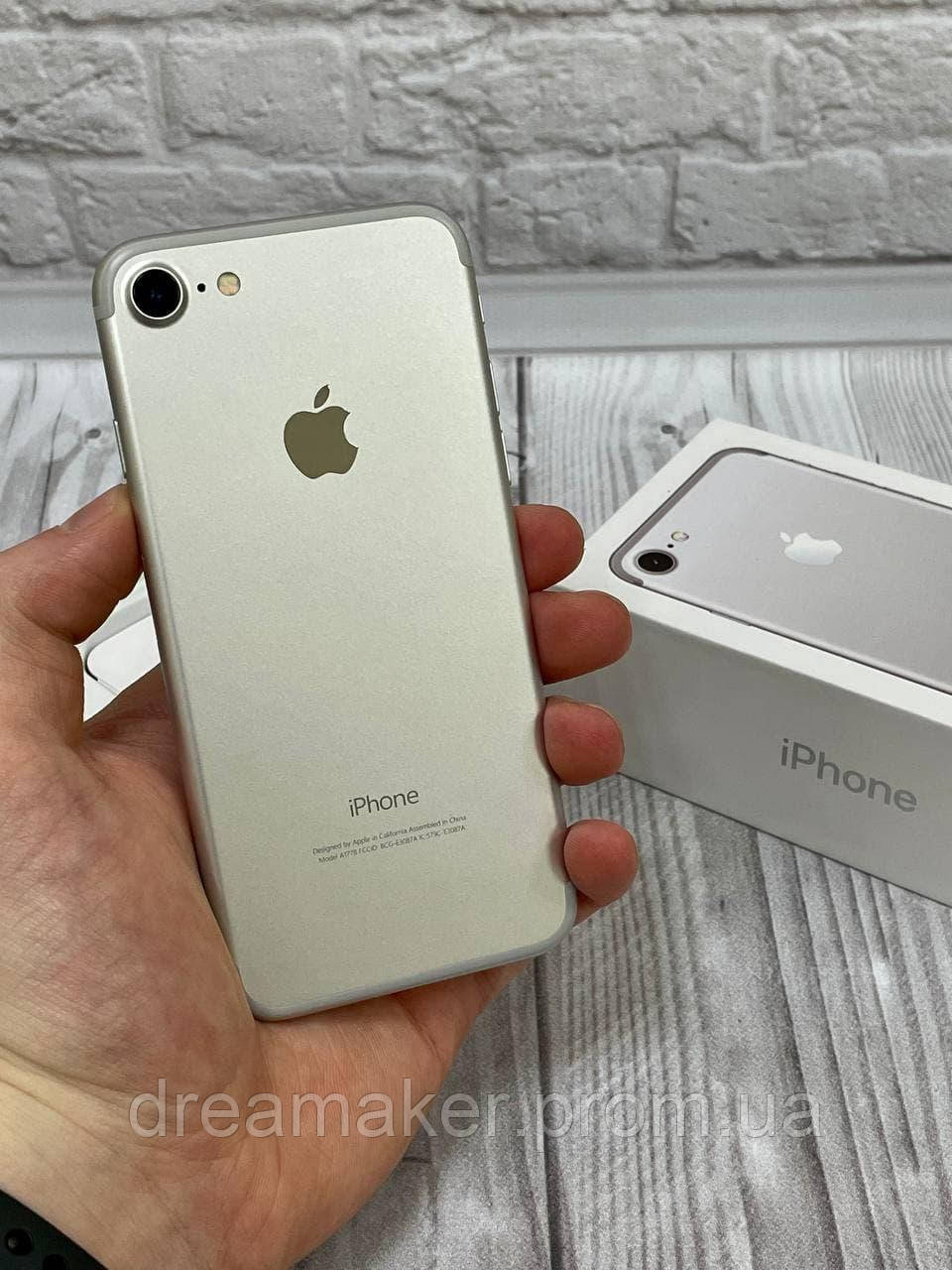 Apple iPhone 7 32GB Silver, новый ОРИГИНАЛ 1 год гарантия Neverlock (AI-1037-1), Серебристый
Apple iPhone 7 32GB Silver, новый ОРИГИНАЛ 1 год гарантия Neverlock (AI-1037-1), Серебристый
