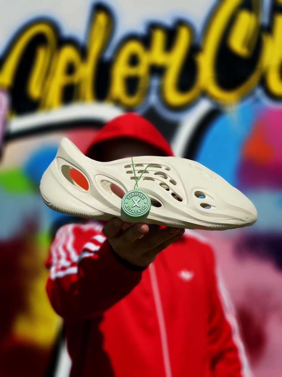 Тапочки мужские adidas YEEZY Foam RNNR Sand, Адидас Изи Фом Сенд, код Z-3281 44, Бежевый
Тапочки мужские adidas YEEZY Foam RNNR Sand, Адидас Изи Фом Сенд, код Z-3281 44, Бежевый