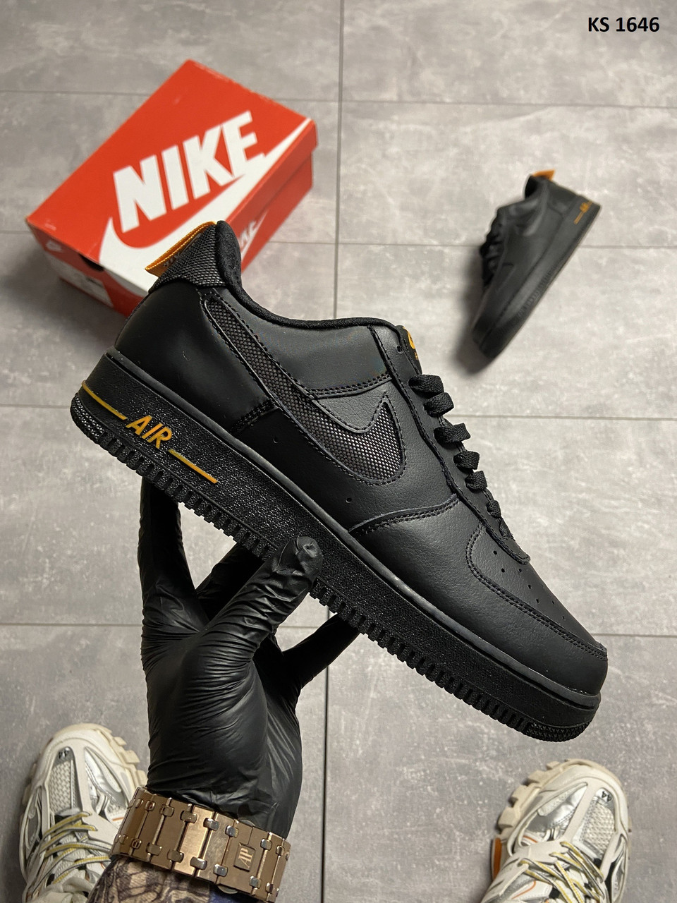 Мужские кроссовки в стиле Nike Найк Air Force 1 Low Black Orange, черные 43 (27,5 см), Черный
Мужские кроссовки в стиле Nike Найк Air Force 1 Low Black Orange, черные 43 (27,5 см), Черный