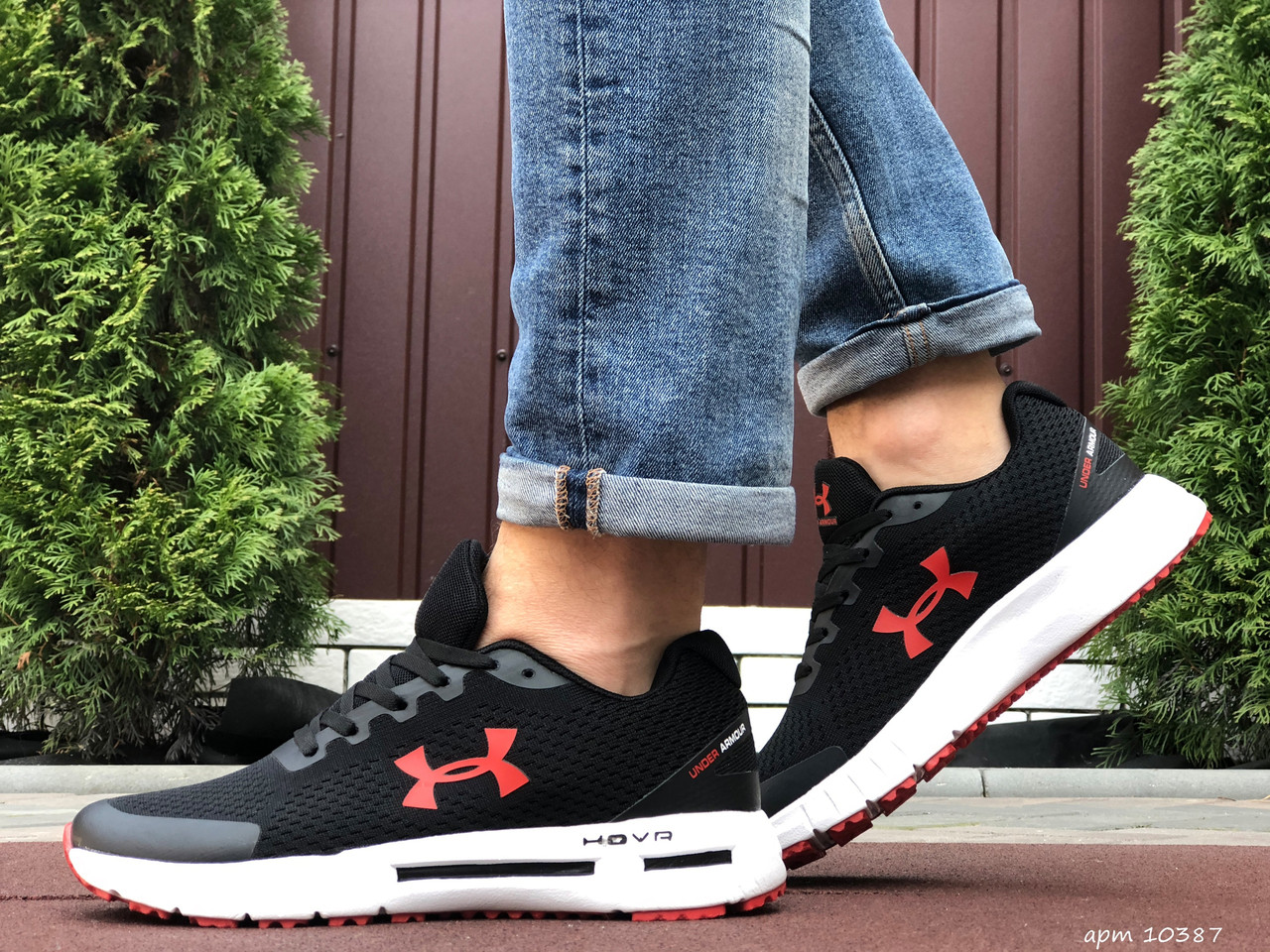 Мужские кроссовки в стиле Under Armour Hovr, черные с белым и красным. 46 (29 см), Черный
Мужские кроссовки в стиле Under Armour Hovr, черные с белым и красным. 46 (29 см), Черный