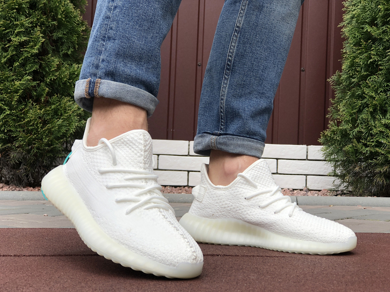 Мужские кроссовки в стиле Adidas Адидас Yeezy Boost 350 v2, белые 44 (28 см), Белый
Мужские кроссовки в стиле Adidas Адидас Yeezy Boost 350 v2, белые 44 (28 см), Белый