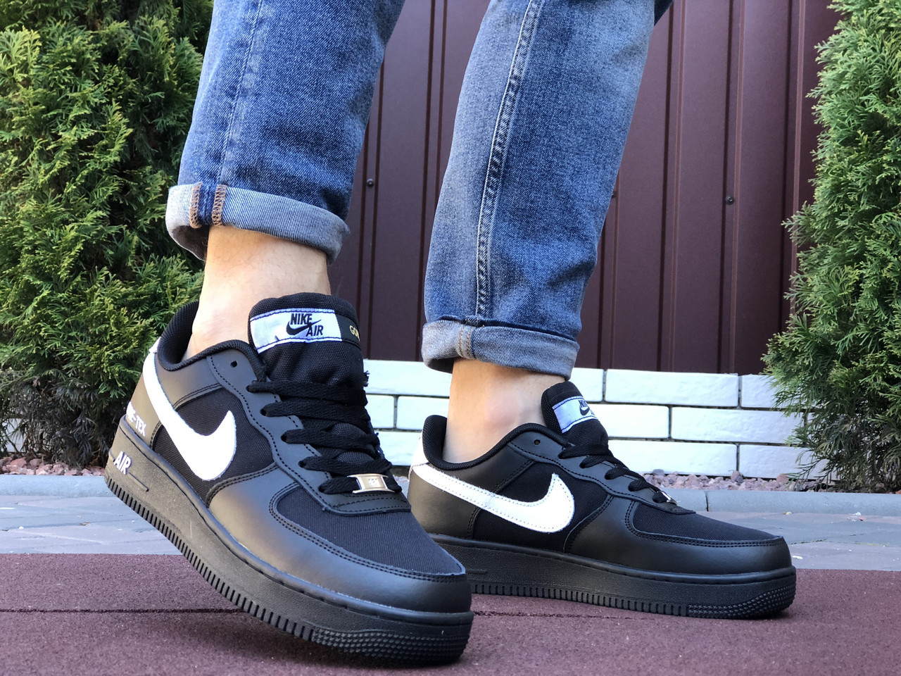 

Мужские кроссовки в стиле Nike Найк Air Force Gore Tex, черные с белым 41 (26,2 см), Черный
