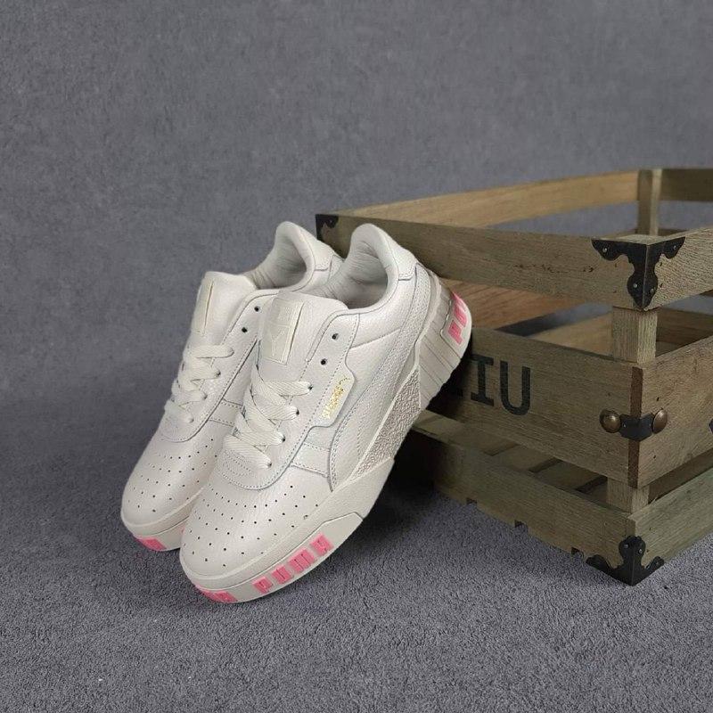 Кроссовки Puma Cali бежевые с розовым кожанные демисезонные пума дешевые для прогулок 37, Бежевый
Кроссовки Puma Cali бежевые с розовым кожанные демисезонные пума дешевые для прогулок 37, Бежевый
