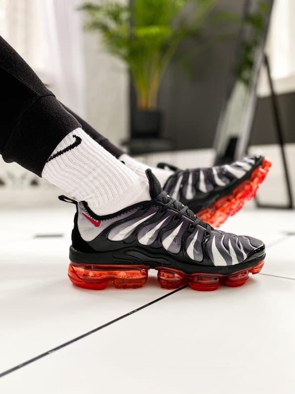 Мужские кроссовки Nike Air VaporMax Plus (черно-белые с красным) К5151 весенние крутые кроссы, Черный
Мужские кроссовки Nike Air VaporMax Plus (черно-белые с красным) К5151 весенние крутые кроссы, Черный