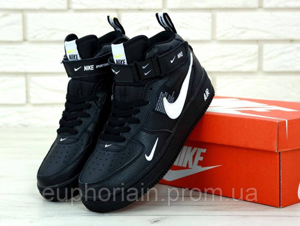 Мужские высокие кроссовки Nike Air Force 1 Mid 07 LV8 Utility Pack (Найк Аир Форс) черные, Черный
Мужские высокие кроссовки Nike Air Force 1 Mid 07 LV8 Utility Pack (Найк Аир Форс) черные, Черный