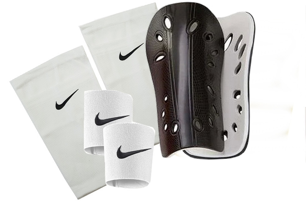 Щитки для футбола SPORTS (белые), держатели (сеточки) NIKE, тейпы (резинки) для щитков NIKE (белые)
Щитки для футбола SPORTS (белые), держатели (сеточки) NIKE, тейпы (резинки) для щитков NIKE (белые)