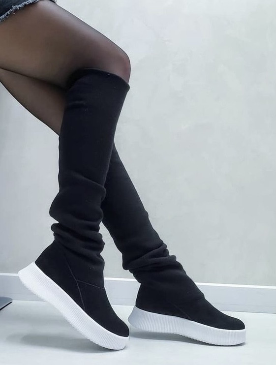 Женские стильные зимние ботинки - чулки Tom Ford из натуральной замши черного цвета, Черный
Женские стильные зимние ботинки - чулки Tom Ford из натуральной замши черного цвета, Черный