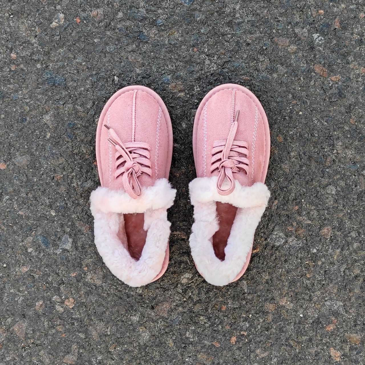 Слипоны женские автоледи зимние угги UGG теплые слипоны с мехом шлепки меховые тапочки 38 - 24 см
Слипоны женские автоледи зимние угги UGG теплые слипоны с мехом шлепки меховые тапочки 38 - 24 см
